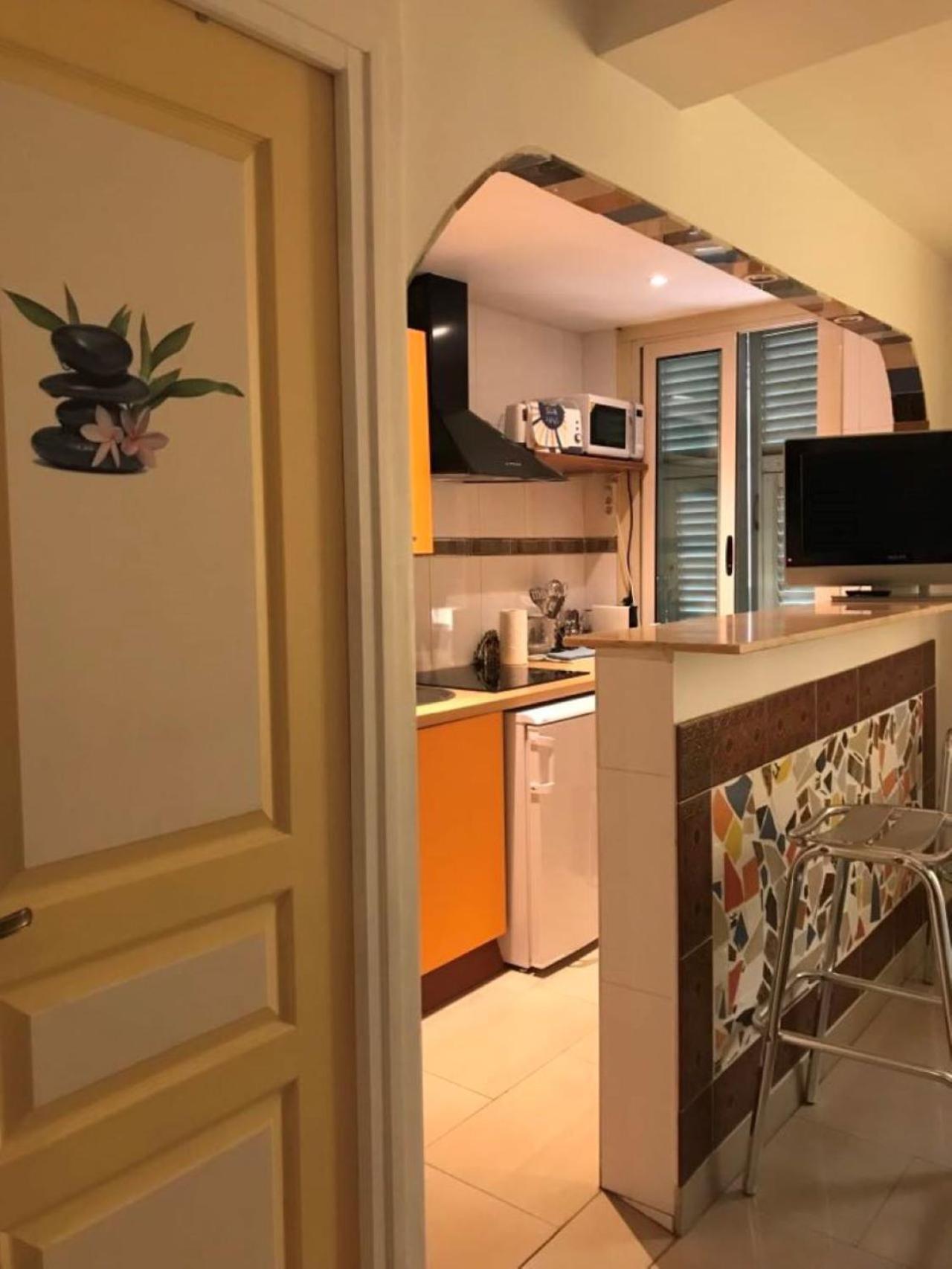 Summer Studio, 4 Persons, Mobile Ac, Old Town Appartement
